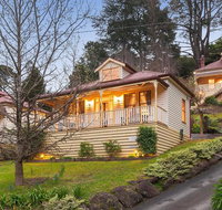 Charnwood Cottages in Warburton - Food Delivery Shop