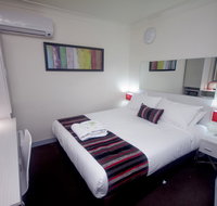 City Edge Brisbane Hotel - Food Delivery Shop