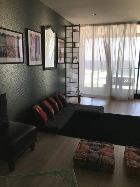 City/Beach New Apartment - Food Delivery Shop 1