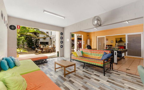 Civic Guesthouse - Food Delivery Shop 0