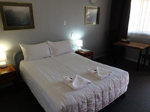 Civic Motel Grafton - Food Delivery Shop 2