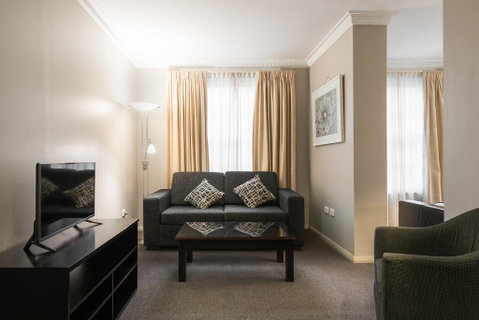 Clarendon Hotel - Food Delivery Shop 3
