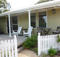 Clovelly Cottage - Food Delivery Shop
