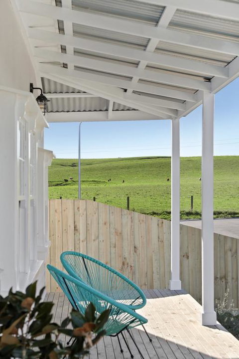Cloverdale Cottage - Food Delivery Shop 3