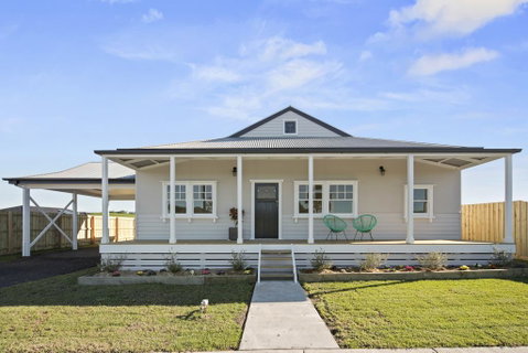 Cloverdale Cottage - Food Delivery Shop 0