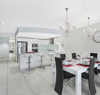 Coast Luxury Apartment 21 - Food Delivery Shop