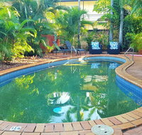Coconut Grove Holiday Apartments - Food Delivery Shop