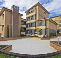 Comfort Inn  Suites Burwood - Food Delivery Shop