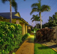 Comfort Inn  Suites Karratha - Food Delivery Shop