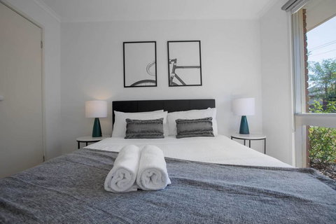 Comfy Beautiful 3Beds House In Epping - Pet Food Australia 1