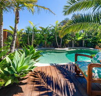 Como Palm Retreat - Tropical Oasis - Food Delivery Shop