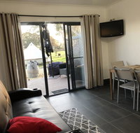 Coonawarra Cabins Unit B - Food Delivery Shop