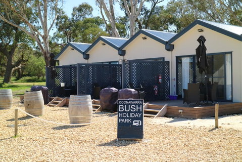 Coonawarra Cabins Unit C - Food Delivery Shop 1