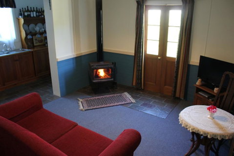 Coonawarra's Pyrus Cottage - Food Delivery Shop 1