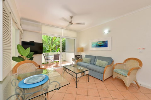 Coral Apartments Port Douglas - Food Delivery Shop 3