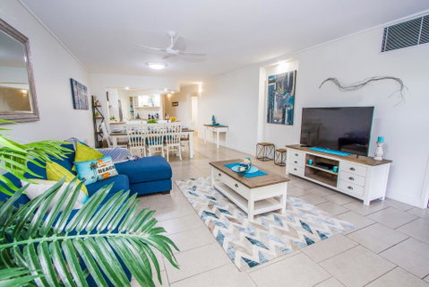 Coral Sands - Food Delivery Shop 0