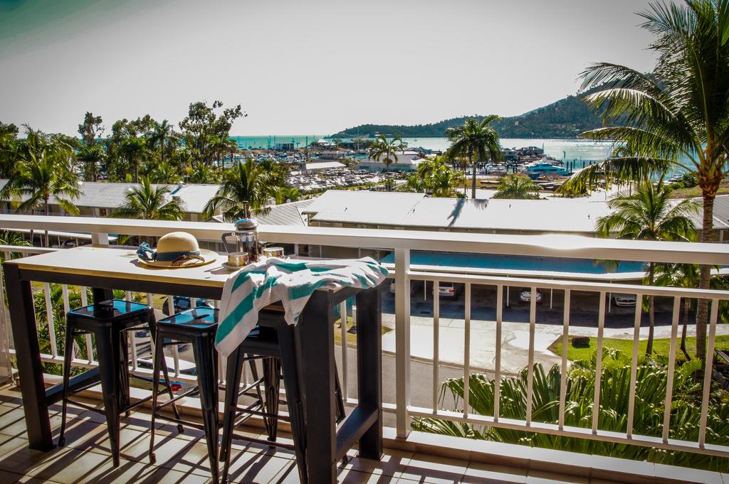 Airlie Beach QLD Food Delivery Shop