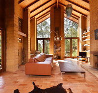 Corymbia Cottage - unique quirky private a guest favourite - Food Delivery Shop