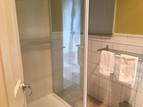Cottage 1 Relax And Self Isolate In With Hot Tub - Food Delivery Shop 3
