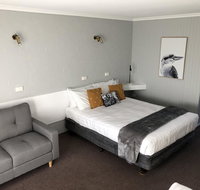 Country Roads Motor Inn - Food Delivery Shop