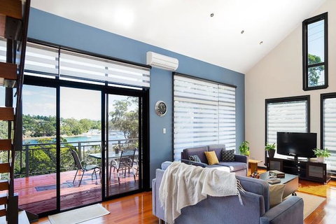 Cove View Retreat - Food Delivery Shop 2
