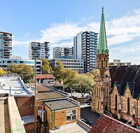 Cozy Apartments near Burwood Train Station - Food Delivery Shop