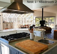 Crowes Nest Apartments - Food Delivery Shop