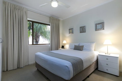 Culgoa Point Beach Resort - Food Delivery Shop 3