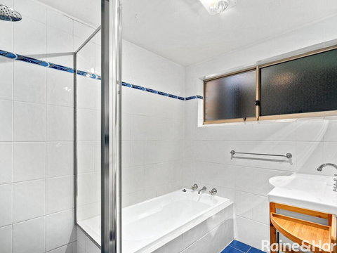 Cumbernauld #5 - 5/12Terrigal Esp - Food Delivery Shop 3