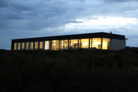 D'Estrees Bay Beach House - Food Delivery Shop 2