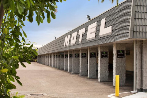 Dalrymple Hotel - Food Delivery Shop 0