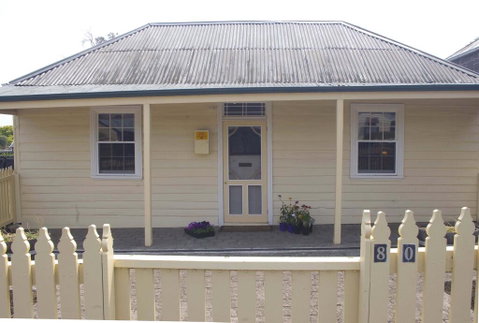 Darcy's Cottage On Piper - Food Delivery Shop 0