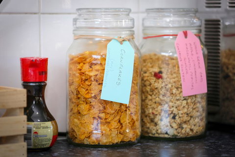 Dell-Lee Cottage - Food Delivery Shop 3