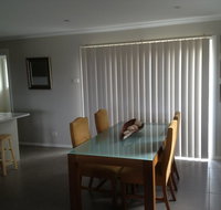 Denman Serviced Apartments - Food Delivery Shop