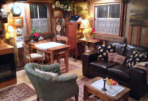 Devon Cottage - Food Delivery Shop 2