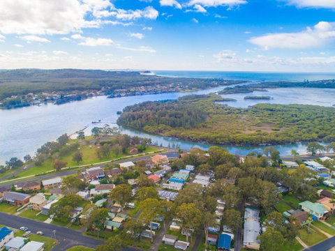 Dunbogan Caravan Park - Food Delivery Shop 2