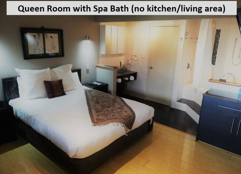 Dunsborough Bay Village Resort Apartments - Food Delivery Shop 1