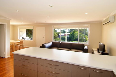 Eagle Bay Beach House - Food Delivery Shop 3