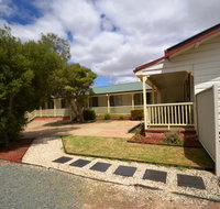 Echuca Holiday Units - Food Delivery Shop