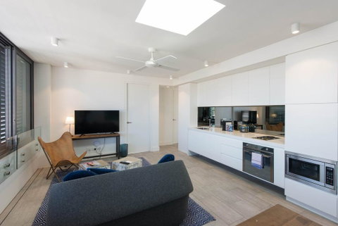 EIGHT TWO NINE TWO IV: BONDI BEACH - Food Delivery Shop 1