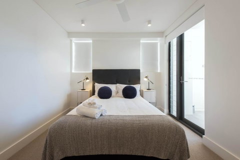 EIGHT TWO NINE TWO IV: BONDI BEACH - Food Delivery Shop 2