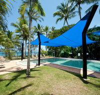 Ellis Beach Oceanfront Bungalows - Food Delivery Shop