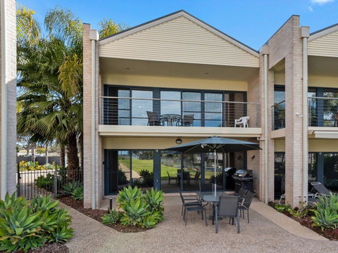 ELSINOR Townhouse 3 Mulwala - Food Delivery Shop 0