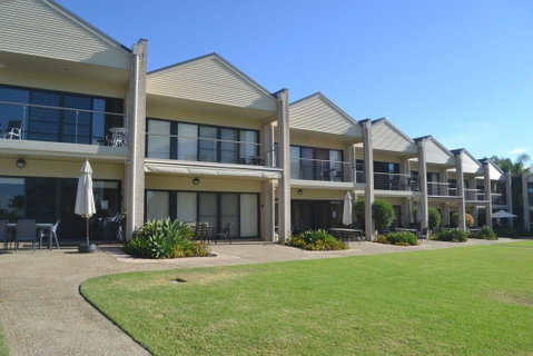 ELSINOR Townhouse 8 Mulwala - Food Delivery Shop 1