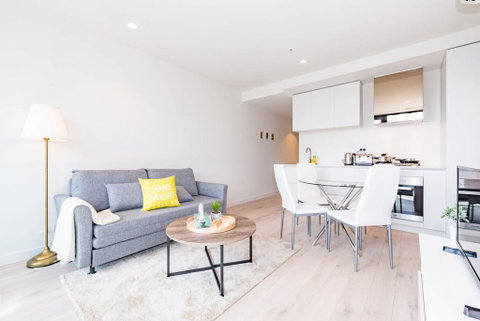 EQ Tower Luxury 1 Bedroom Central Melbourne - Food Delivery Shop 1