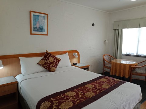 Espana Motel - Food Delivery Shop 1