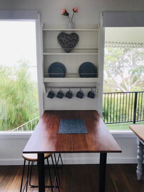 Estuary Cottage, Mandurah, Dawesville - Food Delivery Shop 3