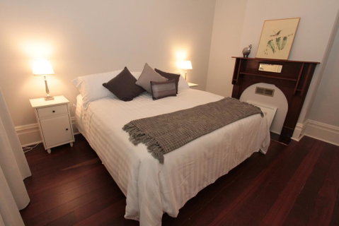 Evelyn House - Food Delivery Shop 3