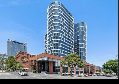 Everhome Melbourne Village - Food Delivery Shop 2