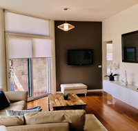 Exclusive Anglesea River Beach Apartment - Food Delivery Shop